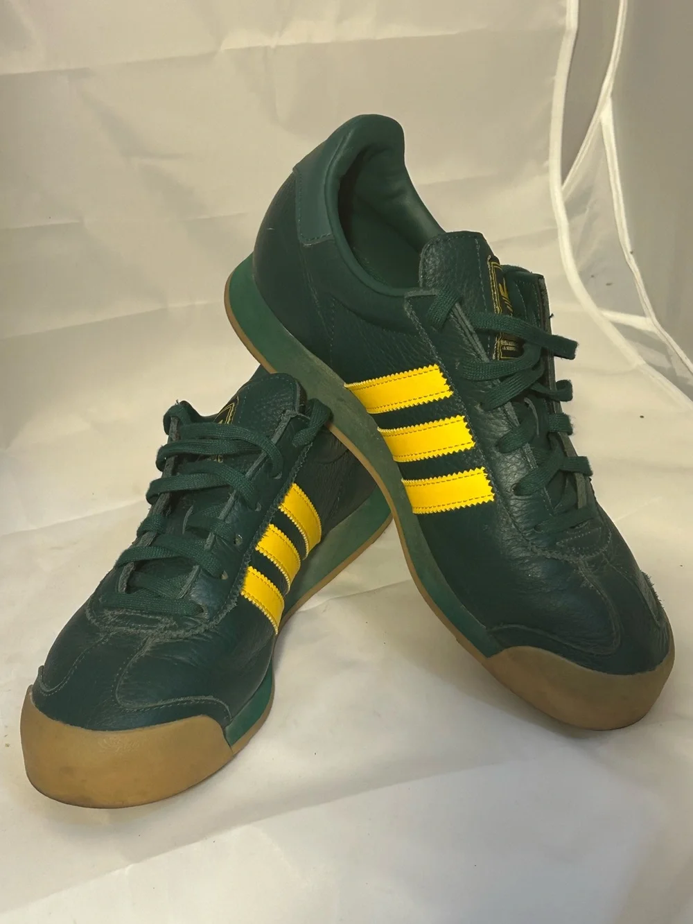 Adidas Samoa Green Leather Sneakers with Yellow Stripes M7/W9
